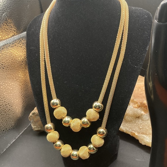 Gold tone chain mail beaded choker/collar necklace - Picture 2 of 5